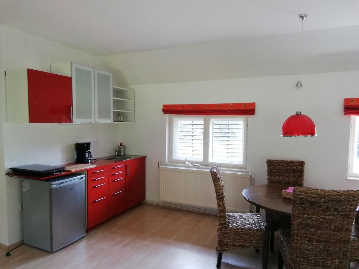 Waldhaus Pat Apartment Galambok Luaran gambar